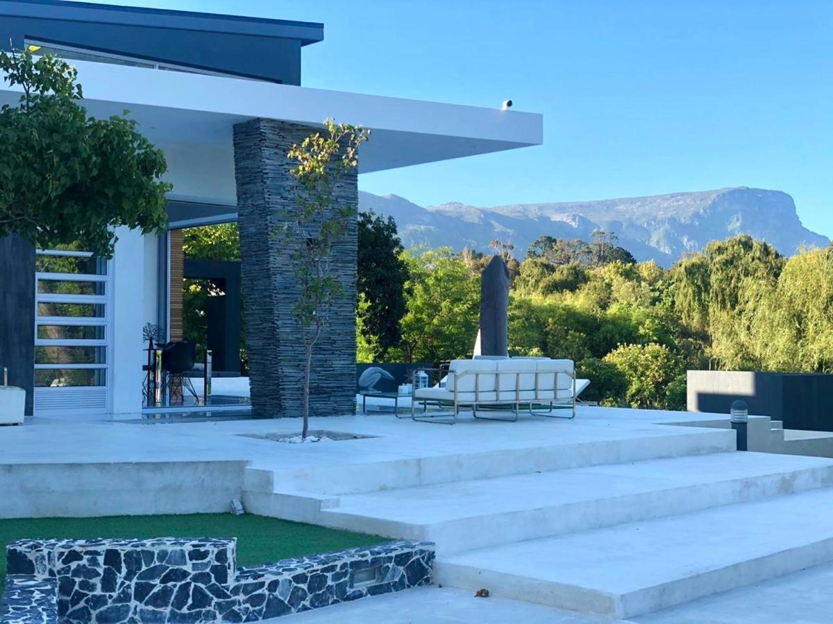 Badgemore Villa Guesthouse ケープタウン エクステリア 写真